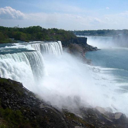 Wanderfalls Guesthouse & Hostel Niagara Falls Eksteriør billede