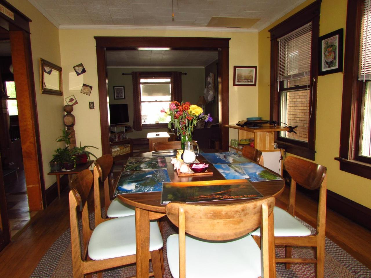 Wanderfalls Guesthouse & Hostel Niagara Falls Eksteriør billede