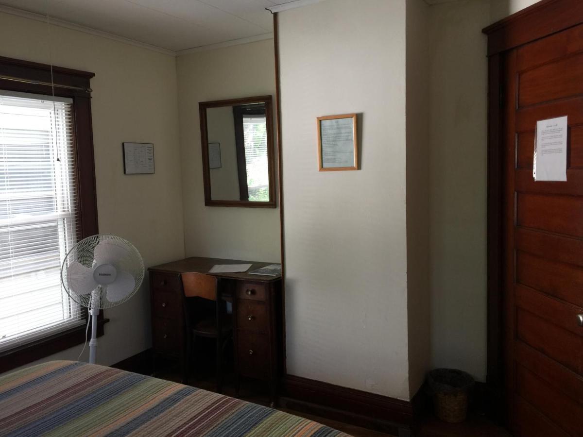 Wanderfalls Guesthouse & Hostel Niagara Falls Eksteriør billede